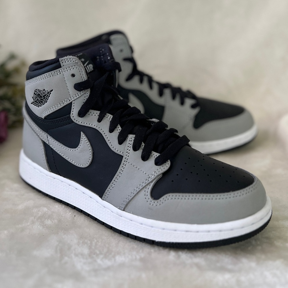 Size 7Y Womens 8.5 Nike Jordan 1 Retro High Shadow 2.0 Sneaker Black Smoke Grey